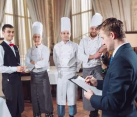 25 декабря 2025: Кадры в ресторане — ключевой риск 2026